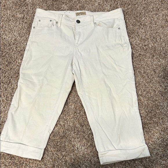 NWOT White Cropped Pants by Earl Jean size 10 - Picture 1 of 3